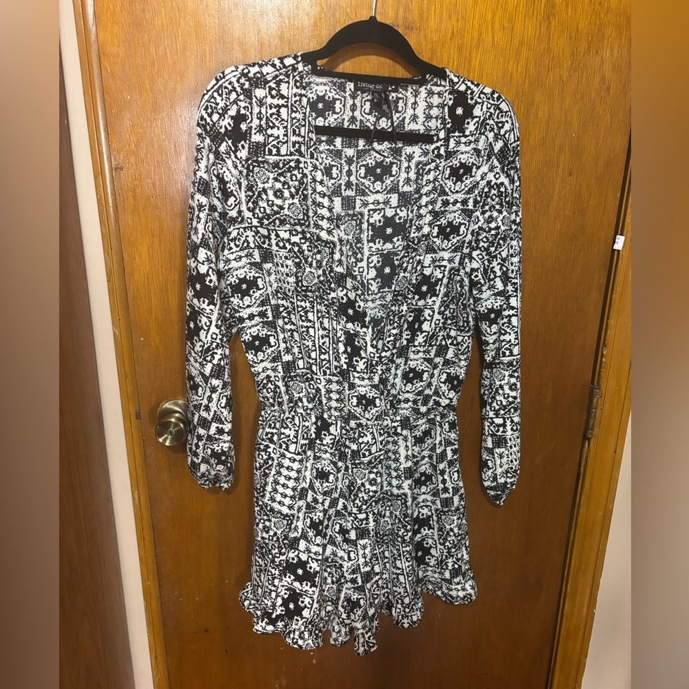 Living doll xl black white design romper ruffle legs preppy Beachy boho western